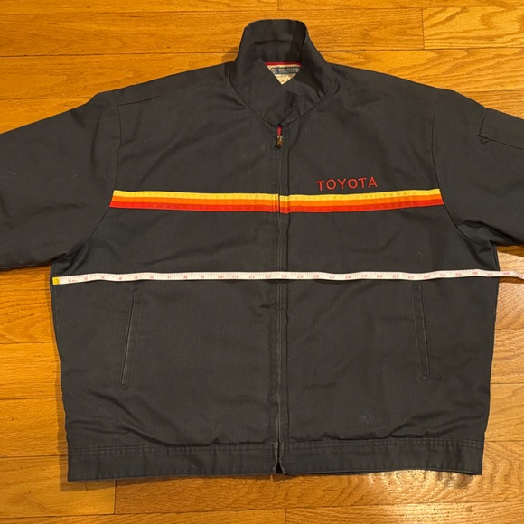 Vintage 80’s Toyota mechanic’s jacket - Picture 6 of 8